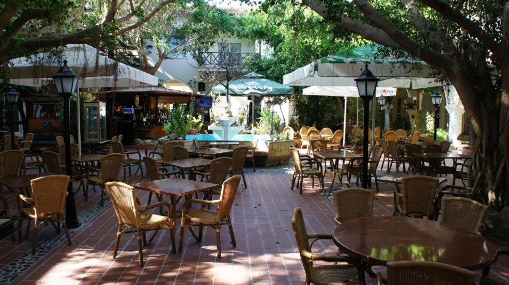 Ferienwohnung Limnaria Westpark 119 Paphos Exterior foto