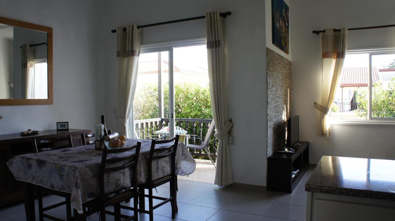 Ferienwohnung Limnaria Westpark 119 Paphos Exterior foto
